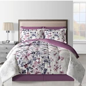 NEW Lanwood Home 8 piece king size reversible comforter set